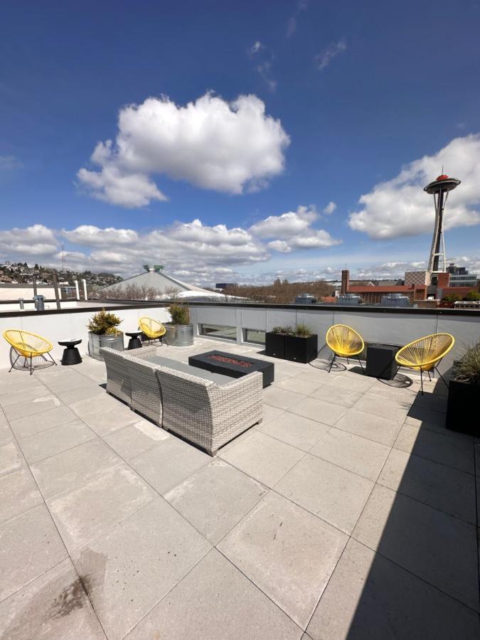 Sleeping Uptown Seattle Exterior photo